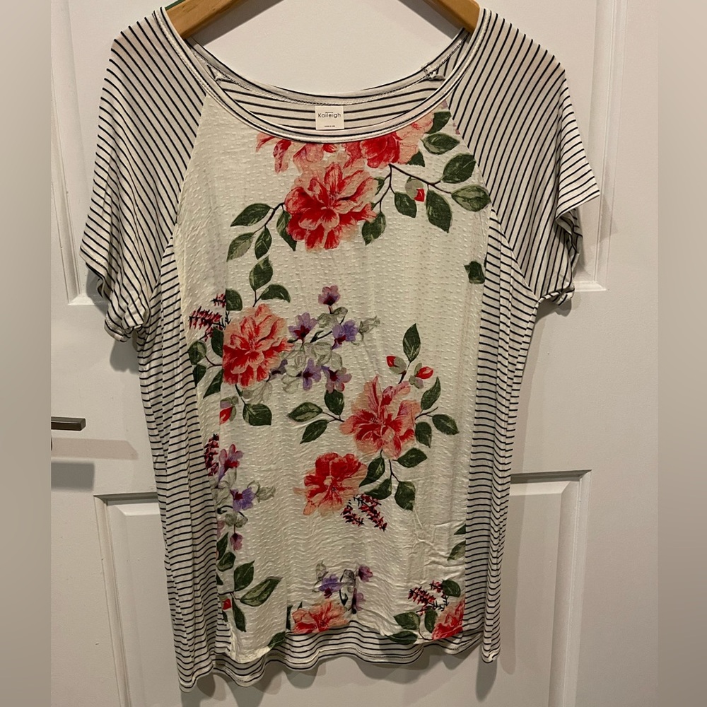Kaileigh t-shirt, size XL, new without tags